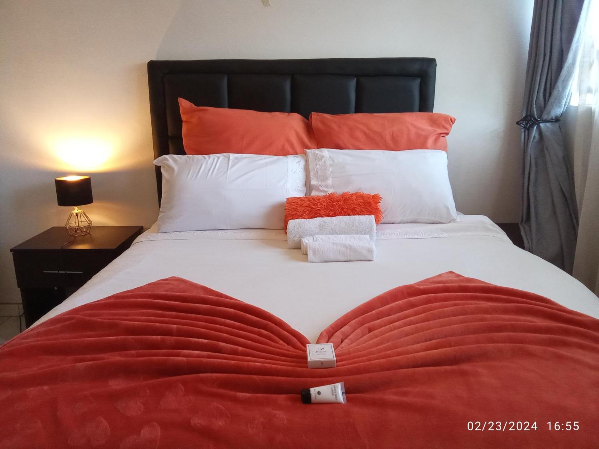 Paterrace Guest Lodge Harare Buitenkant foto